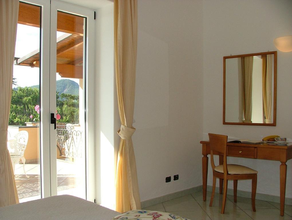 Villa Rosalia Barano dʼIschia Quarto foto